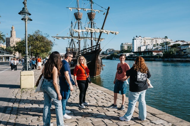 Seville: Small-Group Triana & Guadalquivir Walking Tour