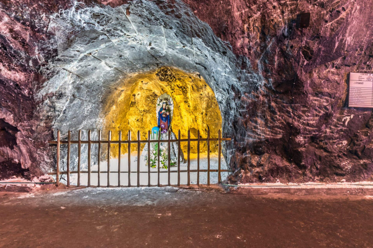 Bogotá: Excursión a la Catedral de Sal del Zipa y a la Mina de Sal de NemocónBogotá: Catedral de Sal de Zipaquirá y Mina de Sal de Nemocón