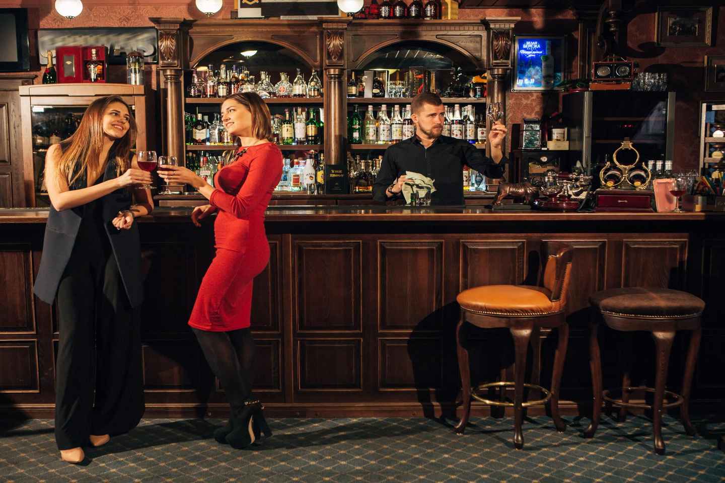 Swedish Beer Tasting Tour in Stockholm Old Town Pubs