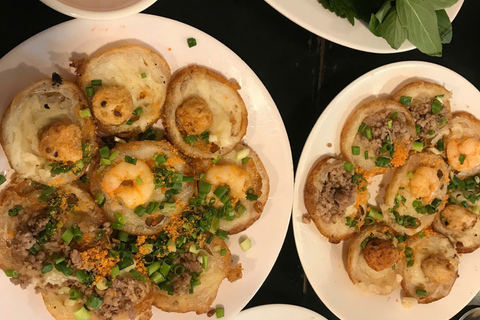 Da Nang : marché matinal et circuit en scooter avec petit-déjeunerDa Nang : Visite guidée du marché matinal et petit-déjeuner en scooter