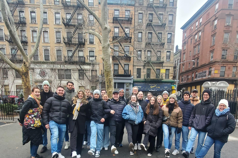 NYC: Brooklyn Bridge, Statue of Liberty, &amp; Manhattan TourGroup Tour