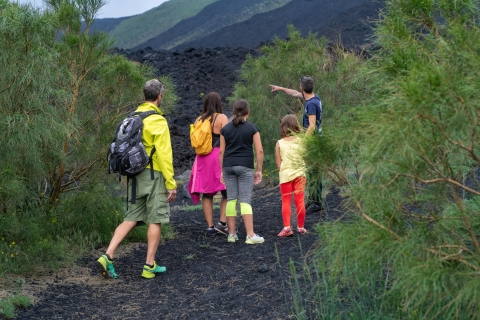 Etna Nature and Flavors: 6-Hour Tour from Taormina Tour in German