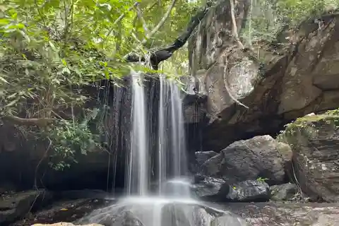 Joias ocultas do Camboja: Templo de Kbal Spean e Banteay Srei