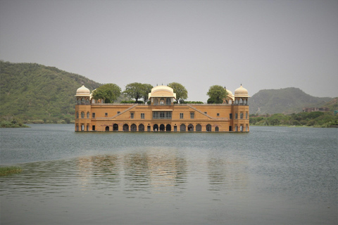 From Delhi: 3-Day Golden Triangle Tour with Accommodation Private Tour with 5-Star Hotel Accommodation