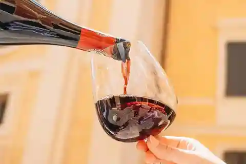 Luxury Wine Tasting in Modena City Center