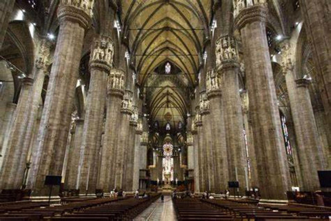 Milão: Visita guiada ao Duomo com entrada prioritária e cobertura do telhado