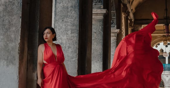 Venice: Flying Dress Photoshoot