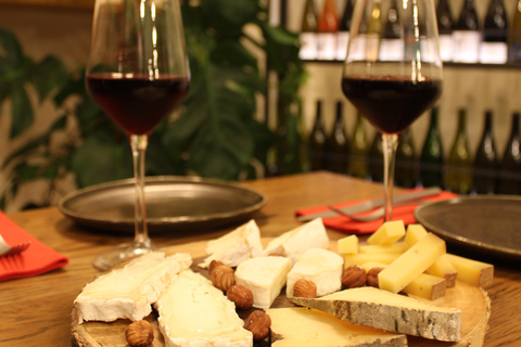 Paris : Dégustation guidée de vins et fromages français