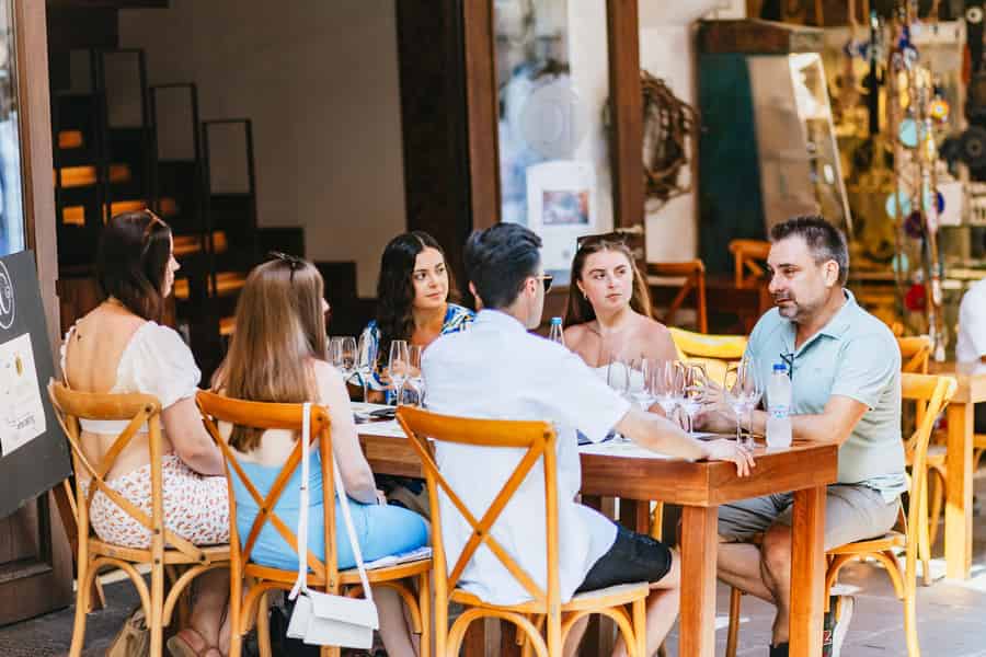 Rhodos: Private Weinverkostung für Einsteiger. Foto: GetYourGuide Rhodos: Private Weinverkostung für Einsteiger. Foto: GetYourGuide