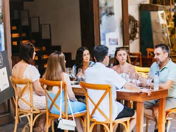Rodas: Experiencia privada de cata de vinos para principiantes