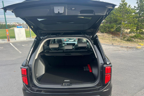 Keflavik Airport (KEF) ↔ Reykjavik: Private Airport Transfer Keflavik Airport ==> Reykjavik city