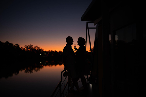 Longreach: Drover's Sunset Cruise & Outback Dinner & Show
