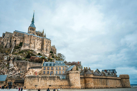 Mont Saint-Michel: Ticket & Audio Tour Mont Saint-Michel: Ticket & Audio Tour (FR)