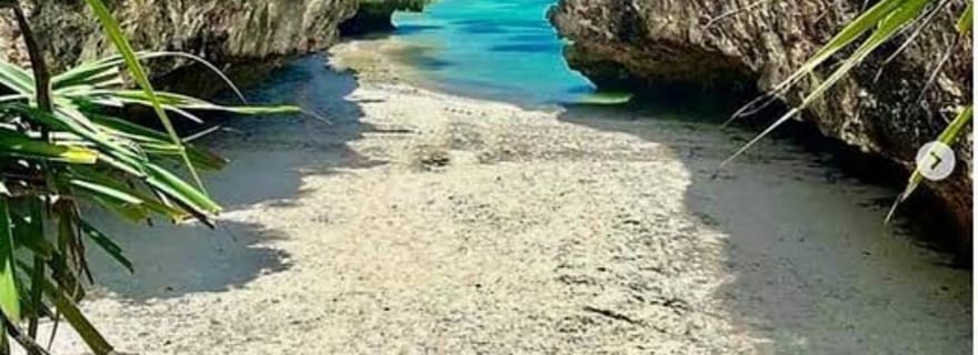 Salaam Cave Nager avec les tortues, Mtende Beach et The Rock