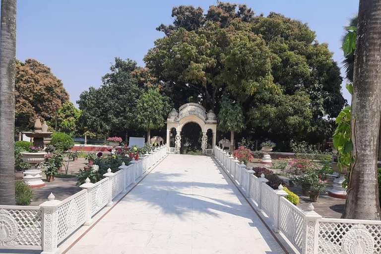 From Kolkata: Murshidabad Private Heritage Day Trip