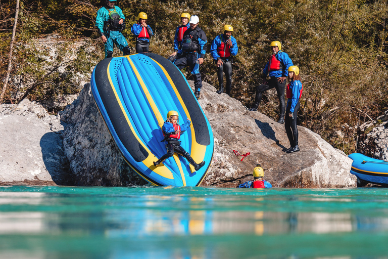 Bovec: Rafting sul fiume SocaBovec: Whitewater Rafting sul fiume Soca