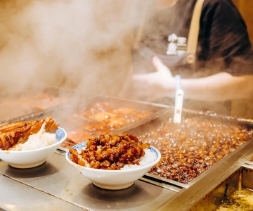 Taipei: Food Tours with Top 10 Taiwanese Food (Lunch/Dinner)