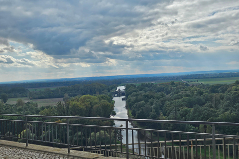 From Prague: Dresden, Moritzburg Castle & Meissen Day Tour