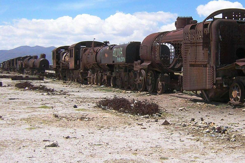 Uyuni: Cmentarz kolejowy, Colchani i wycieczka po Salar de Uyuni