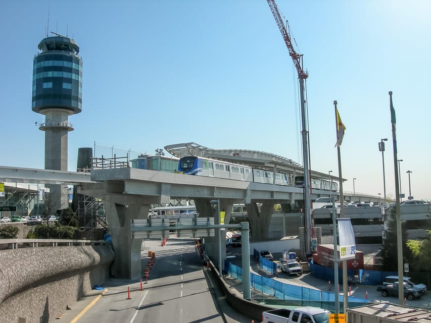 Privater Transfer von Whistler zum Flughafen Vancouver YVR GetYourGuide