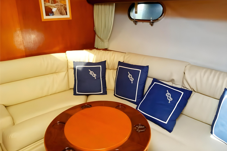 Gran Canaria: Private Yacht Cruise with Snacks & Drinks Private Yacht with Captain 3 Hours
