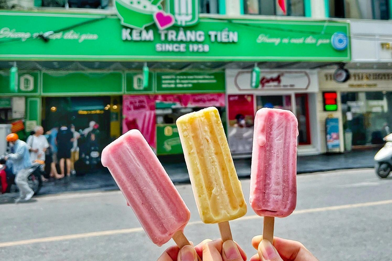 Hanoi’s French Quarter Tour and Train StreetPrivate Tour