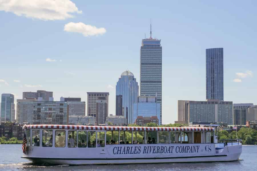 Boston: Hafen und Charles River Architektur Bootstour. Foto: GetYourGuide