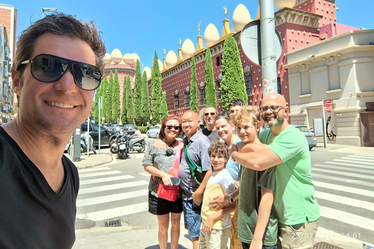 Ab Barcelona: Private Dalí-Tagestour nach Figueres und PúbolPrivate Tour