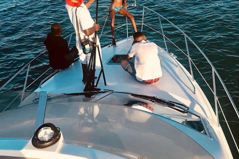 Mombasa Yacht Cruise: Sparkling Wine & Stunning Photography Ace Yacht