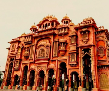 Jaipur: Private Sightseeing Day Tour with Guide by Car