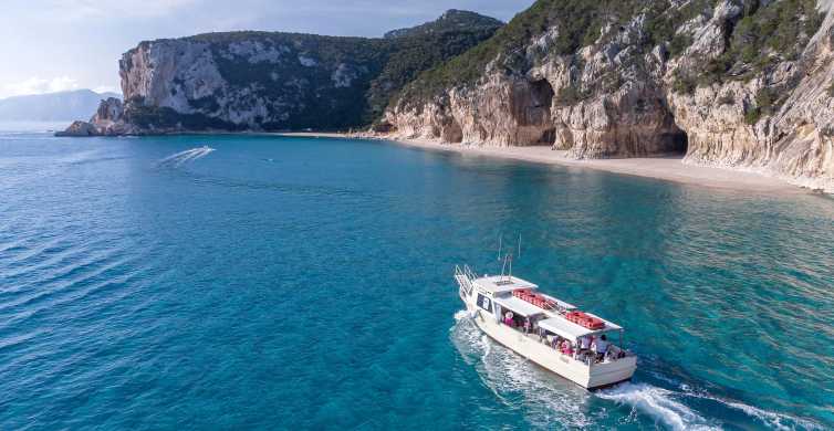 Cala Gonone: Cala Luna Beach Boat Tour: Grotta Bue Marino & Cala Luna Beach Boat Tour