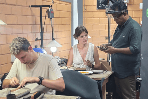 Galle: Traditional Silversmith Experience with Local Lunch