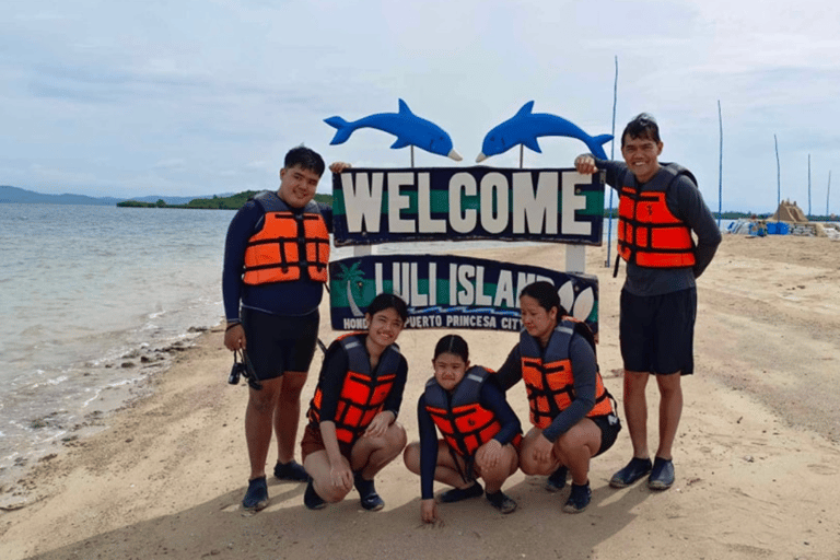 Puerto Princesa: Honda Bay Island Hopping with Picnic Lunch Puerto Princesa: Honda Bay Island Hopping w/ Lunch (Shared)