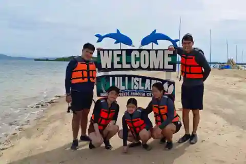 Puerto Princesa: Honda Bay Island Hopping with Picnic Lunch