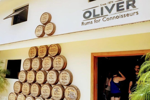 Punta Cana: Don Lucas Cigar Factory & Rum Tour with Pickup