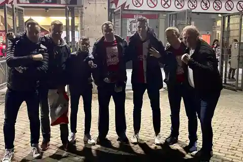 I Prag: Se en fotbollsmatch i Slavia eller Sparta med en lokalinvånare