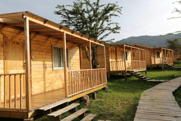 From Nairobi: 4-Day Maasai Mara Safari with Flight Back From Nairobi: 4-Day Maasai Mara Safari with Flight Back