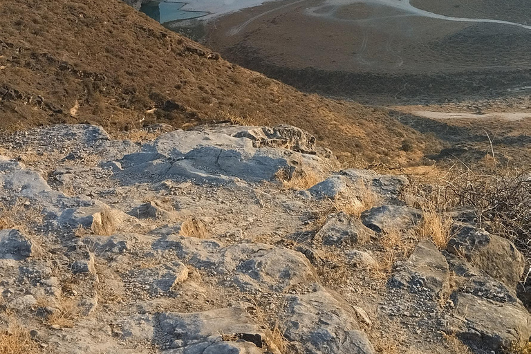 Salalah Secret Beach Tour with Dinner and Snacks