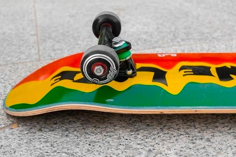 Riyadh: Create and paint your own skateboard with a pro skater