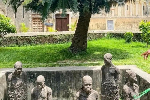 Visita a las especias y a la ciudad de piedra