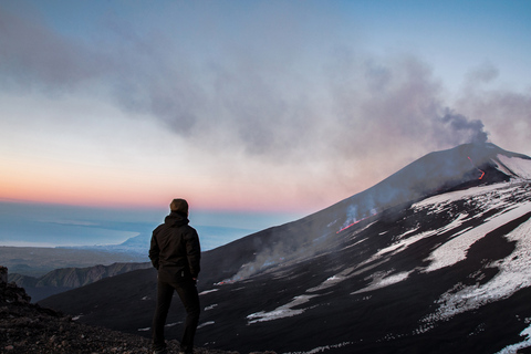 Mount Etna: Sunrise Excursion with an expert Local GuideMount Etna: Sunrise Trekking to Explore the Best Spots