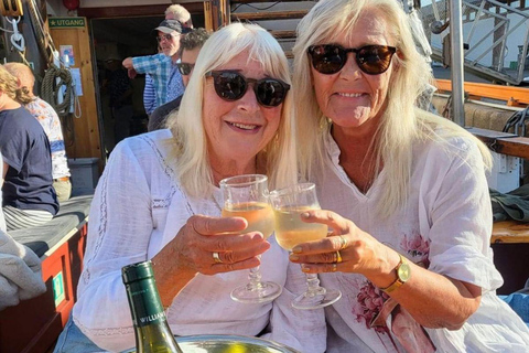 Oslo: Blues Cruise on the Oslo Fjord With Shrimp Buffet