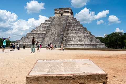 Cancun: vroege toegang tot Chichen Itza en catamaran Isla MujeresEnige catamaran naar Isla Mujeres (zonder vervoer)