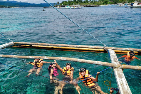 Boracay : Circuit dans les îles avec déjeuner, parachute ascensionnel, Crystal Cove