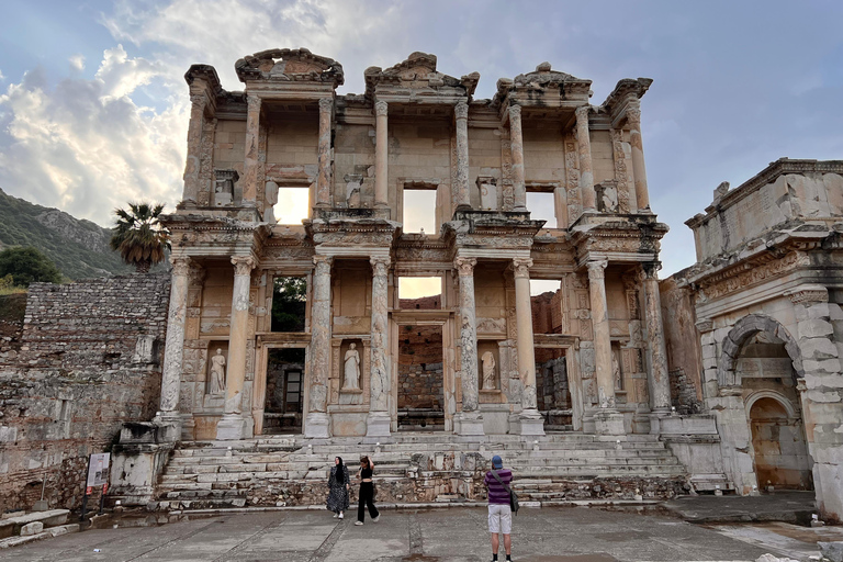 Depuis Istanbul : Visite privée d'Éphèse avec vols et transferts