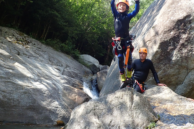 Canyoning in Girona - Freser Inferior Canyon Canyoning in Girona - Freser inferior canyon