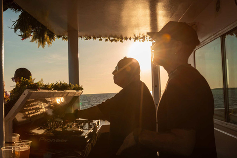 Ibiza: Formentera Full-Day Boat Trip with Sunset Party