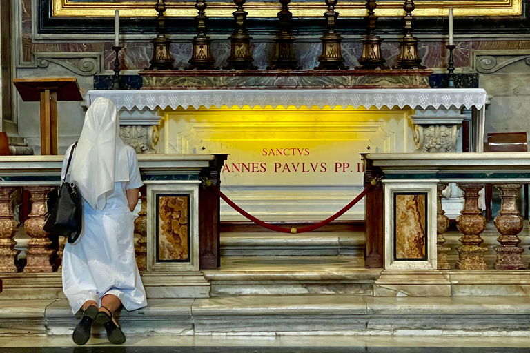 St. Peter Basilica, Tomb, Dome & Underground Catacombs Tour Catacombs Guided Tour & Skip the line Basilica