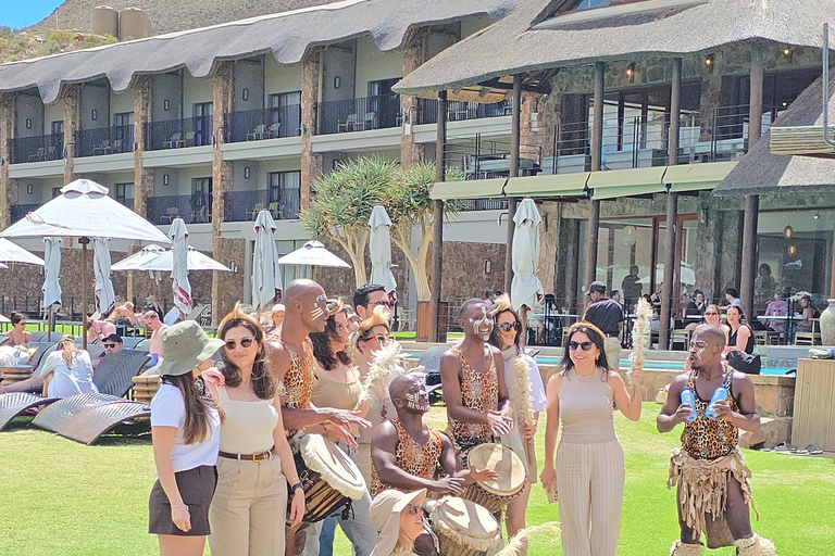 Cape Town: Cruise Passengers sunset Safari & Wine Tour