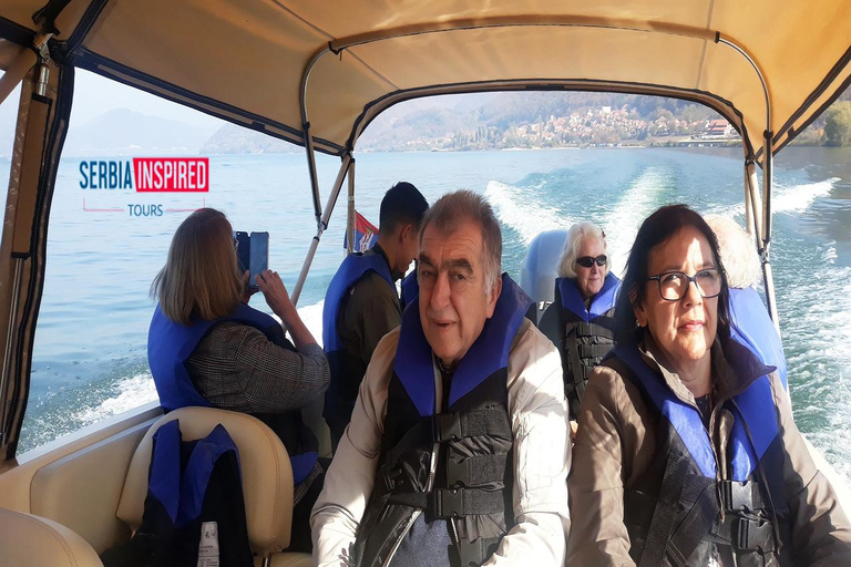 Belgrade: Blue Danube Driving Tour and 1-Hour Speedboat Ride Shared Tour